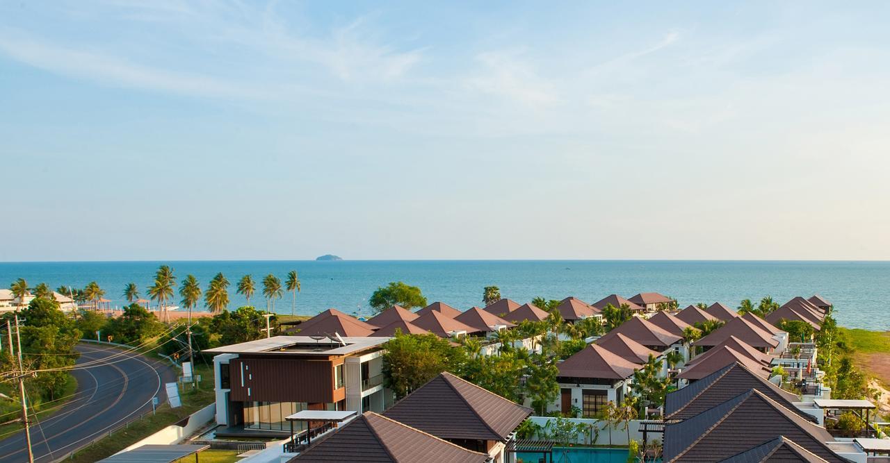 The Oriental Beach Resort Rayong Buitenkant foto